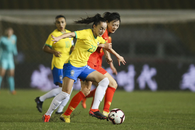 热身赛：中国国家女足战胜巴西的简单介绍