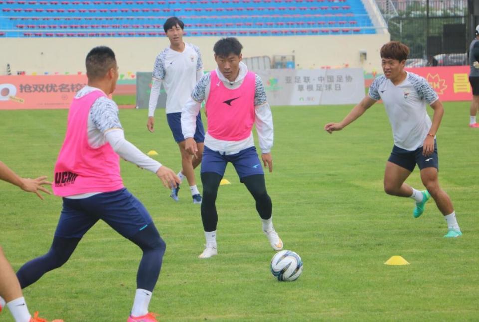 比赛节奏快速,球员体能考验大 比赛节奏快速,球员体能考验大