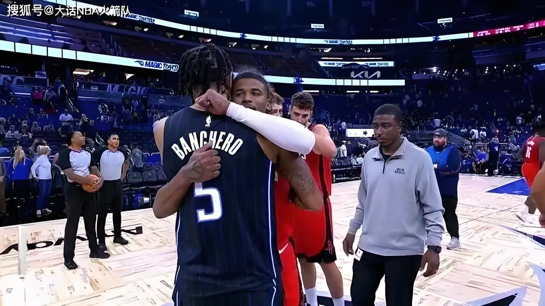 火箭客场不敌猛龙,吞下连败 火箭客场不敌猛龙,吞下连败