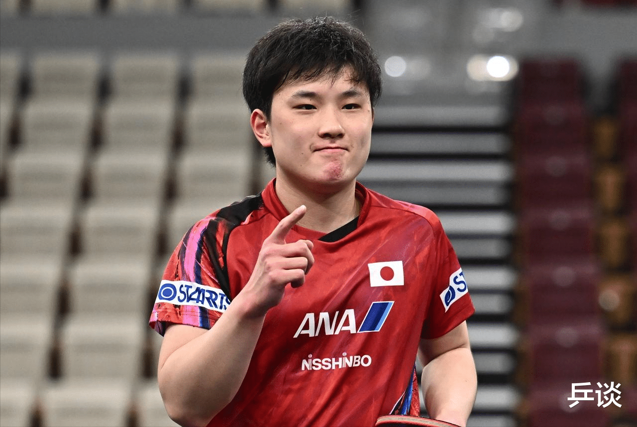 摩恩查玛队在比赛中打败对手,赢得比赛 摩恩查玛队在比赛中打败对手,赢得比赛