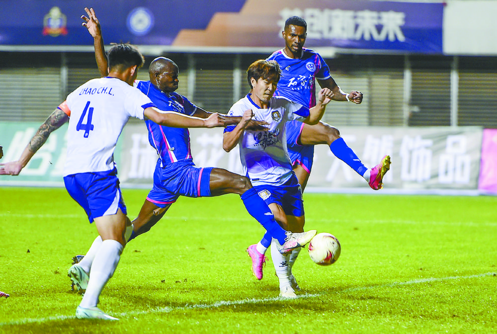 足球俱乐部在近期比赛中展现出强大实力 足球俱乐部在近期比赛中展现出强大实力