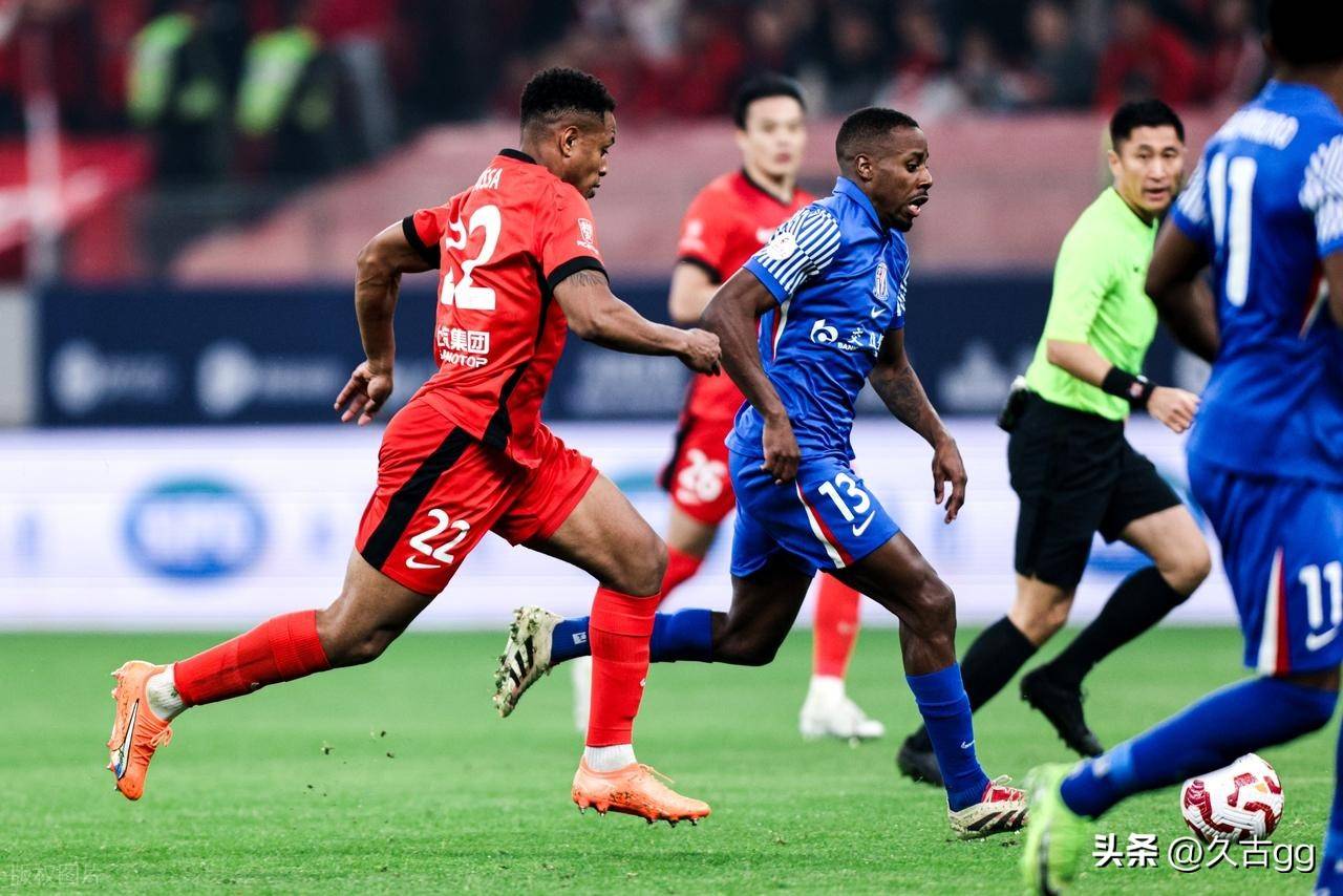 关于莱切斯特城客场大胜,重返联赛争冠行列的信息 关于莱切斯特城客场大胜,重返联赛争冠行列的信息