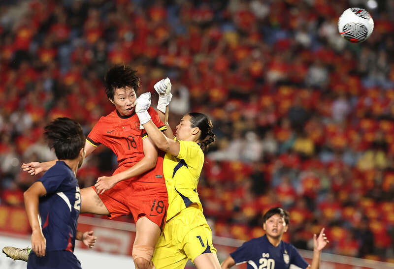 女足国际锦标赛上,中国队称霸 女足国际锦标赛上,中国队称霸