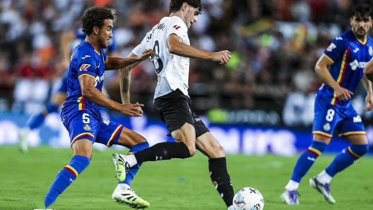 关于瓦伦西亚主场胜利,稳住保级位置的信息 关于瓦伦西亚主场胜利,稳住保级位置的信息