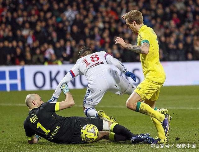 包含斯特拉斯堡队实现反弹取得连胜的词条