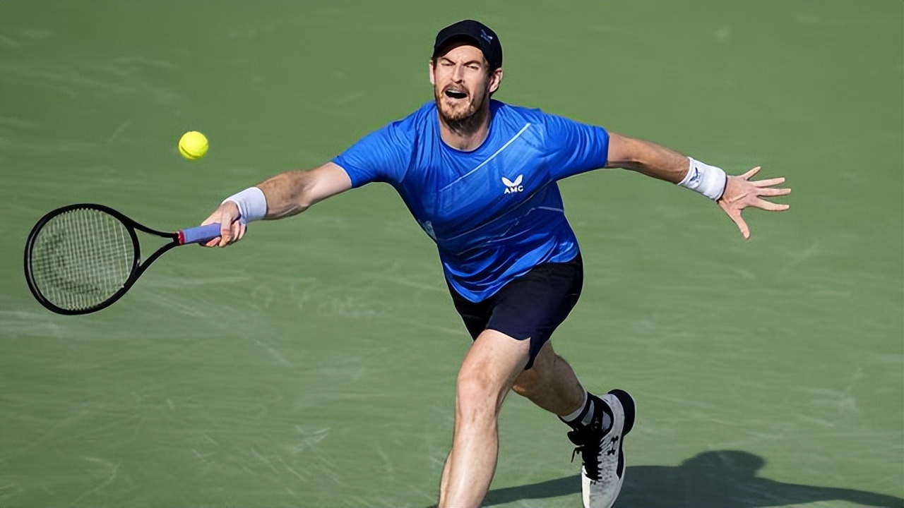 包含DK鏖战100T，Caps完成史诗逆转激烈交锋入围赛，强势挺进下一轮的词条