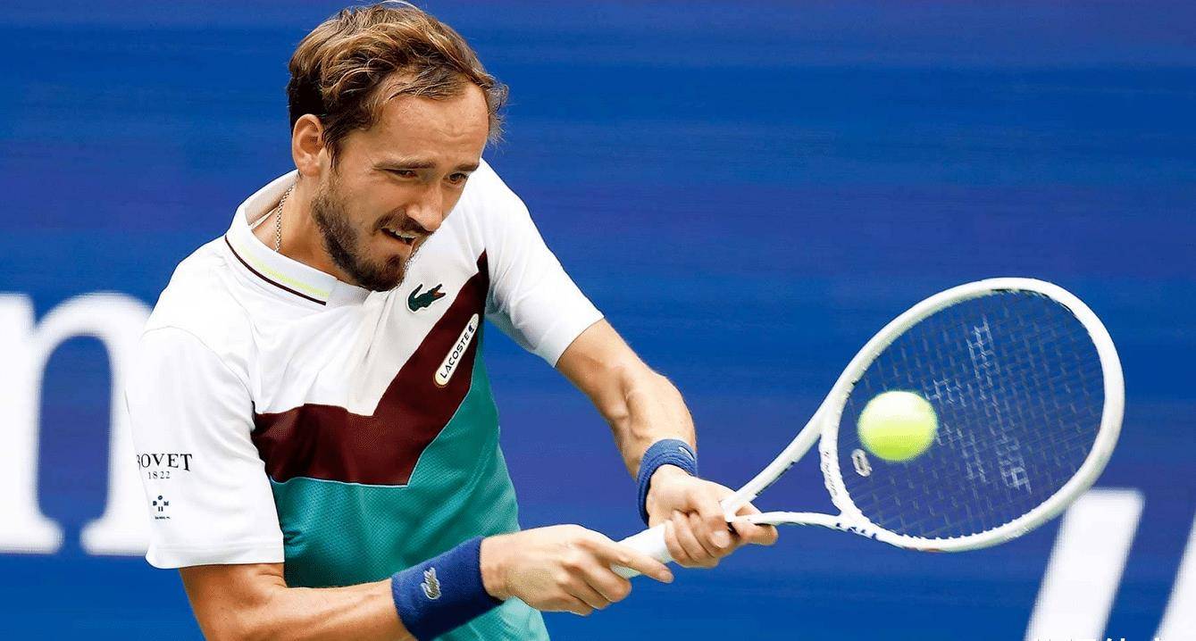 包含HKA横扫EG，Bin操刀奇招英雄翻盘强强对话2025世界赛，锁定晋级资格的词条