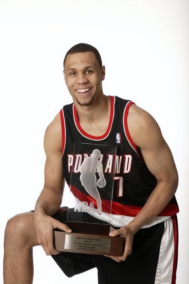 迈赫达便宜折评受罚,与重伤队友一同禁赛 迈赫达便宜折评受罚,与重伤队友一同禁赛