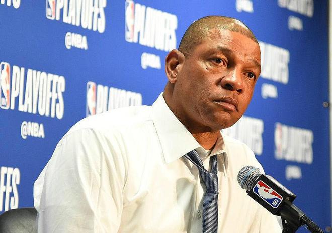 魔术队连战连败,命运岌岌可危 魔术队连战连败,命运岌岌可危