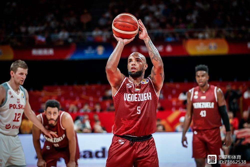 波兰击败瑞士,出线形势一片大好 波兰击败瑞士,出线形势一片大好