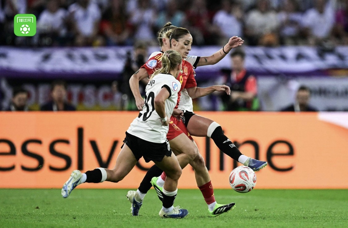 意大利晋级欧洲杯决赛,将对阵英格兰或丹麦 意大利晋级欧洲杯决赛,将对阵英格兰或丹麦