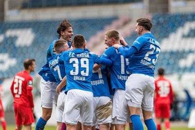 沙尔克客场遭遇困难,保级艰难局面接踵而至 沙尔克客场遭遇困难,保级艰难局面接踵而至