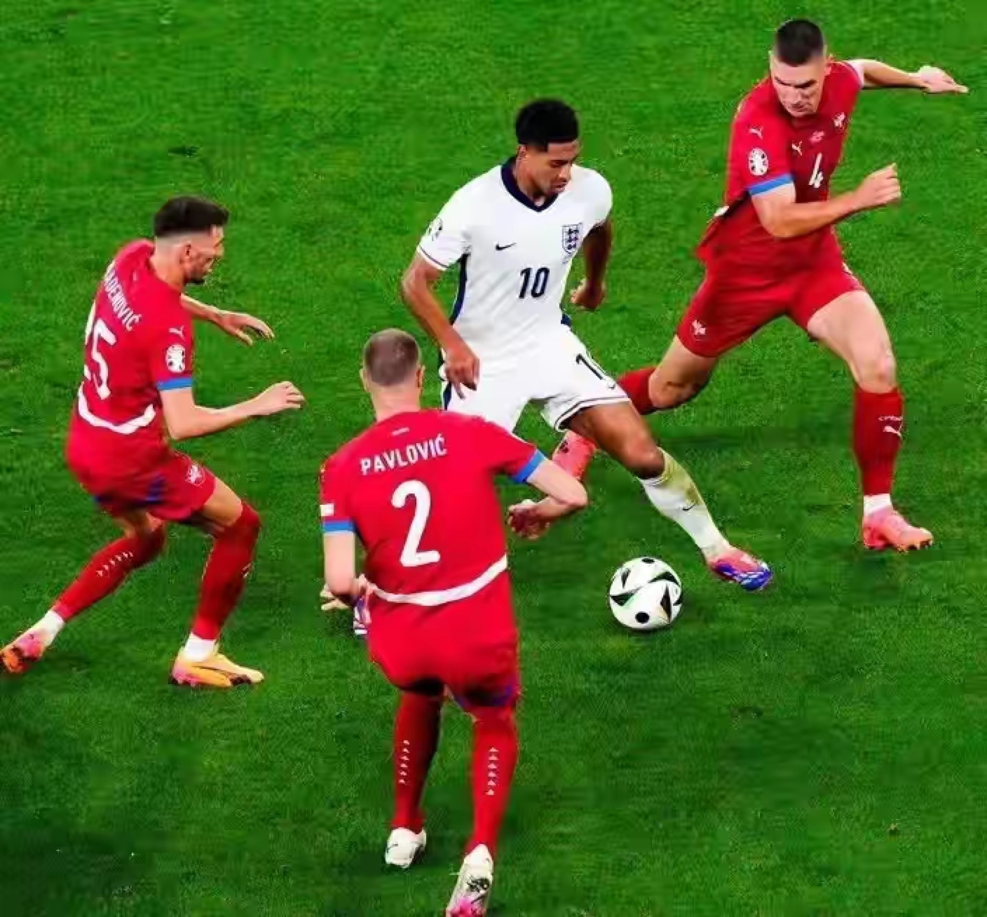 开云体育登录-张伯伦破门得分，英格兰晋级欧锦赛八强