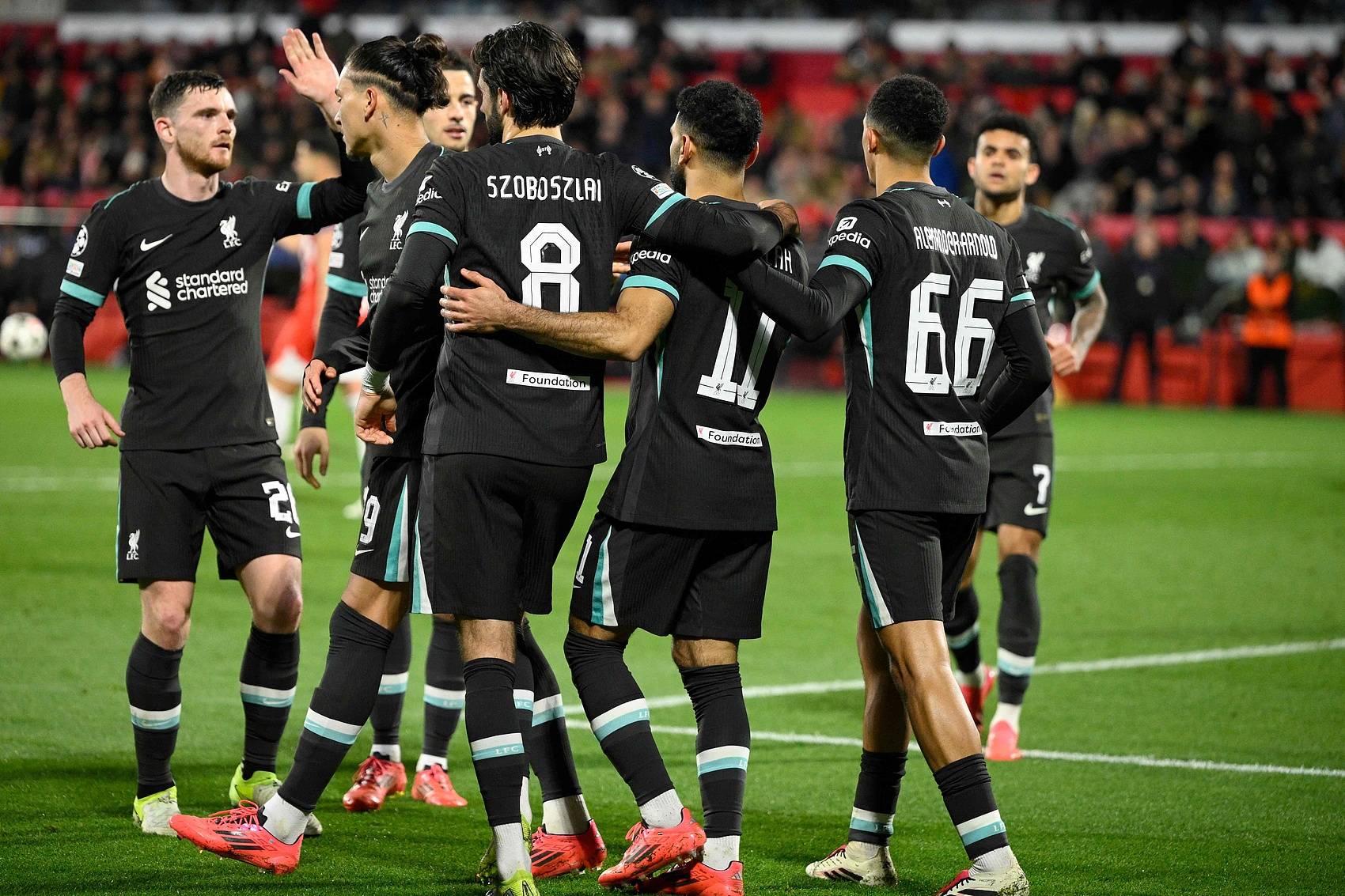 利物浦再战多特,决赛名额悬而未决 利物浦再战多特,决赛名额悬而未决