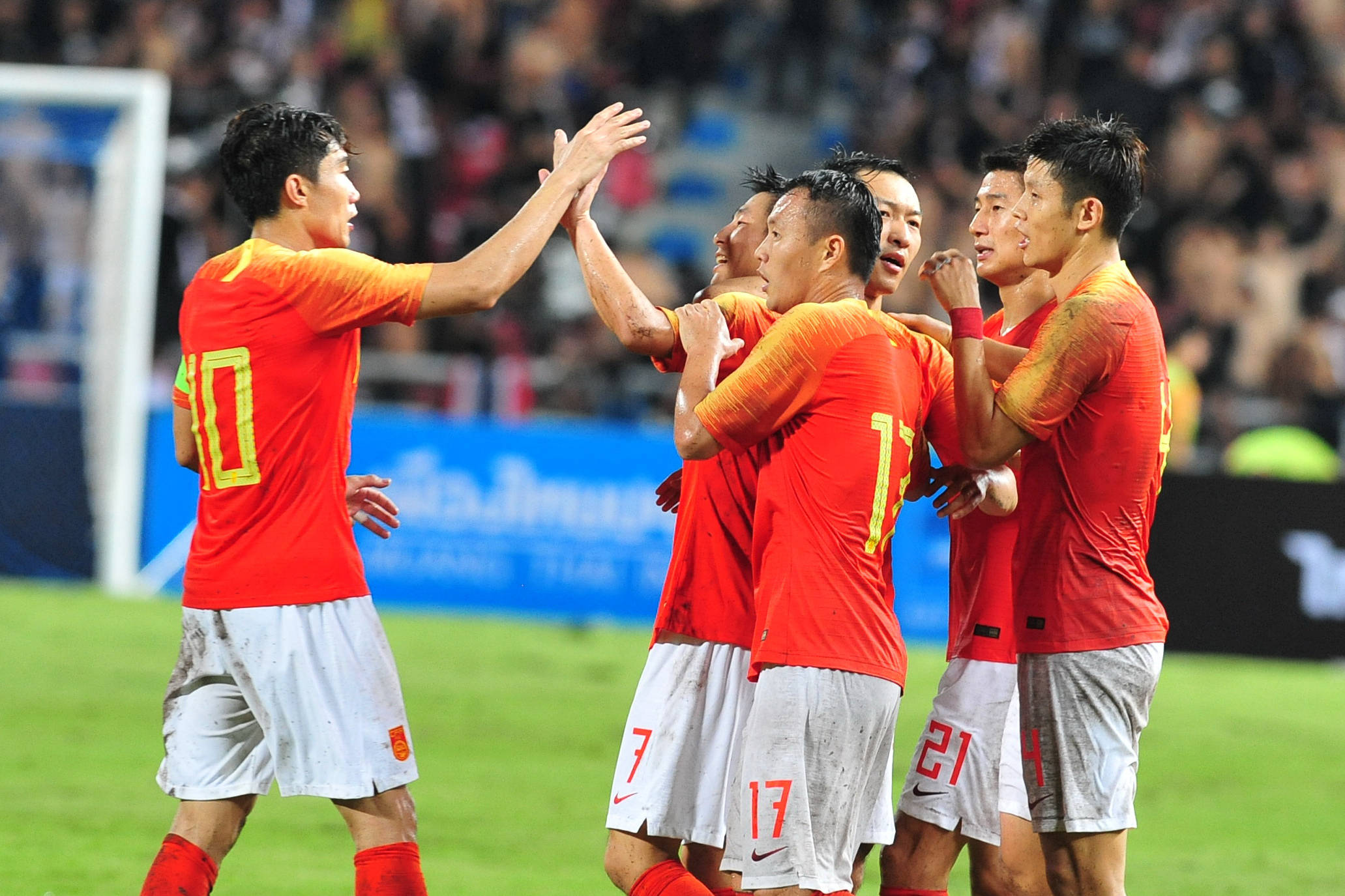 足球世界杯预选赛,中国队取得大捷 足球世界杯预选赛,中国队取得大捷