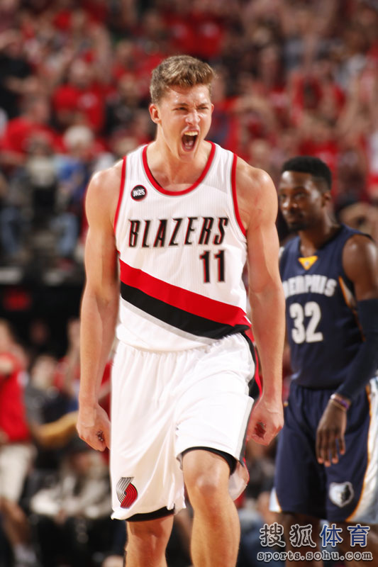 包含辽宁队横扫灰熊,利拉德刷新纪录的词条 包含辽宁队横扫灰熊,利拉德刷新纪录的词条