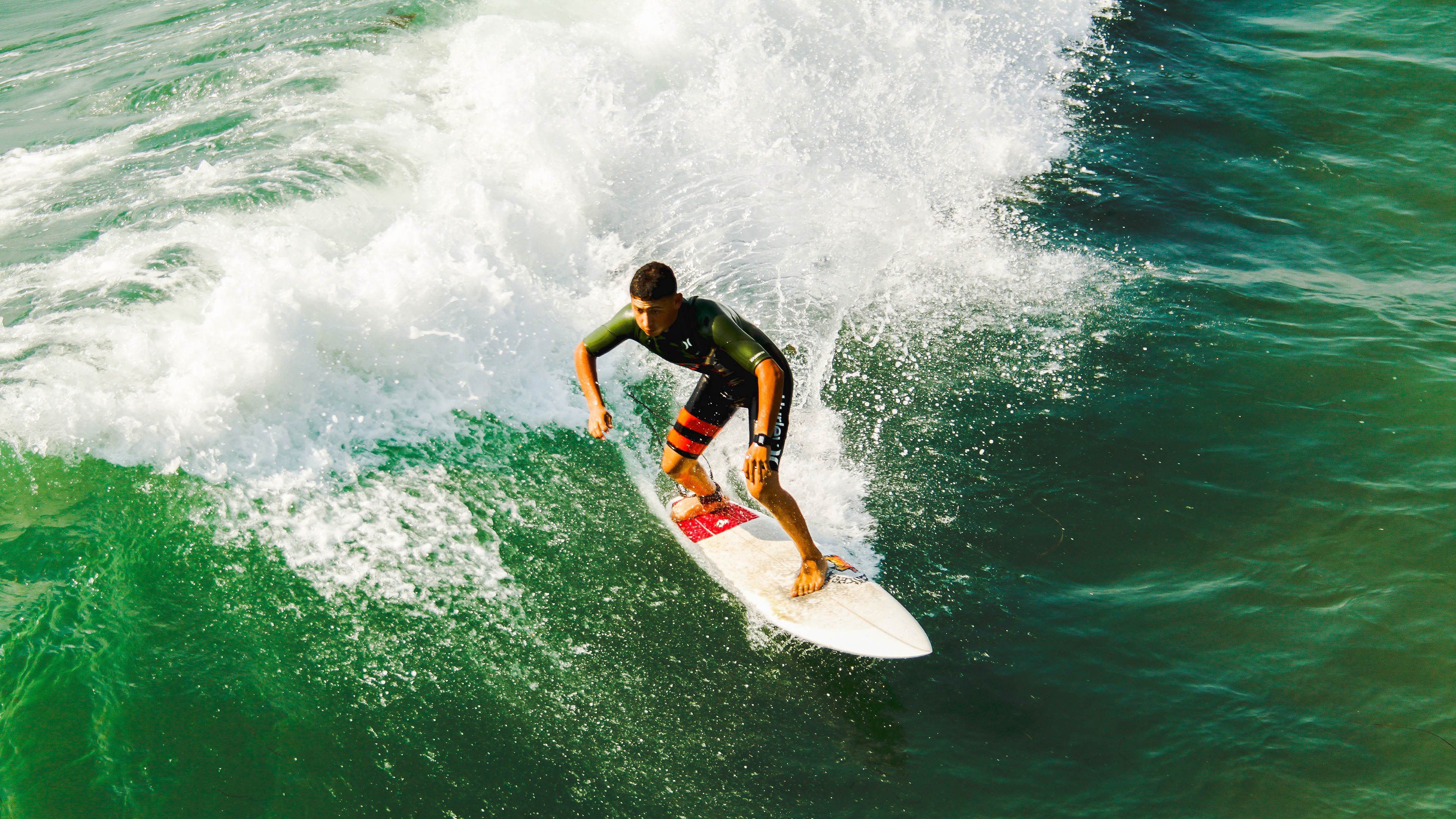 铁闸觉醒!霍勒迪化身终极兵器,魔术4-0横扫步行者创纪录
